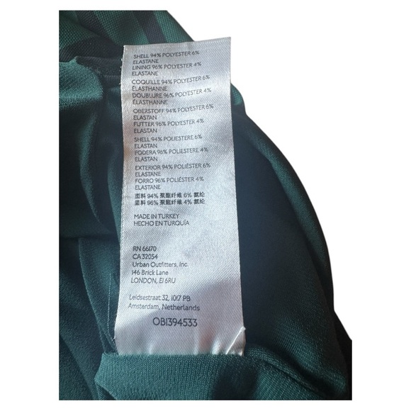 Green and Black Swirl Pattern Skirt - Picture 4 of 5